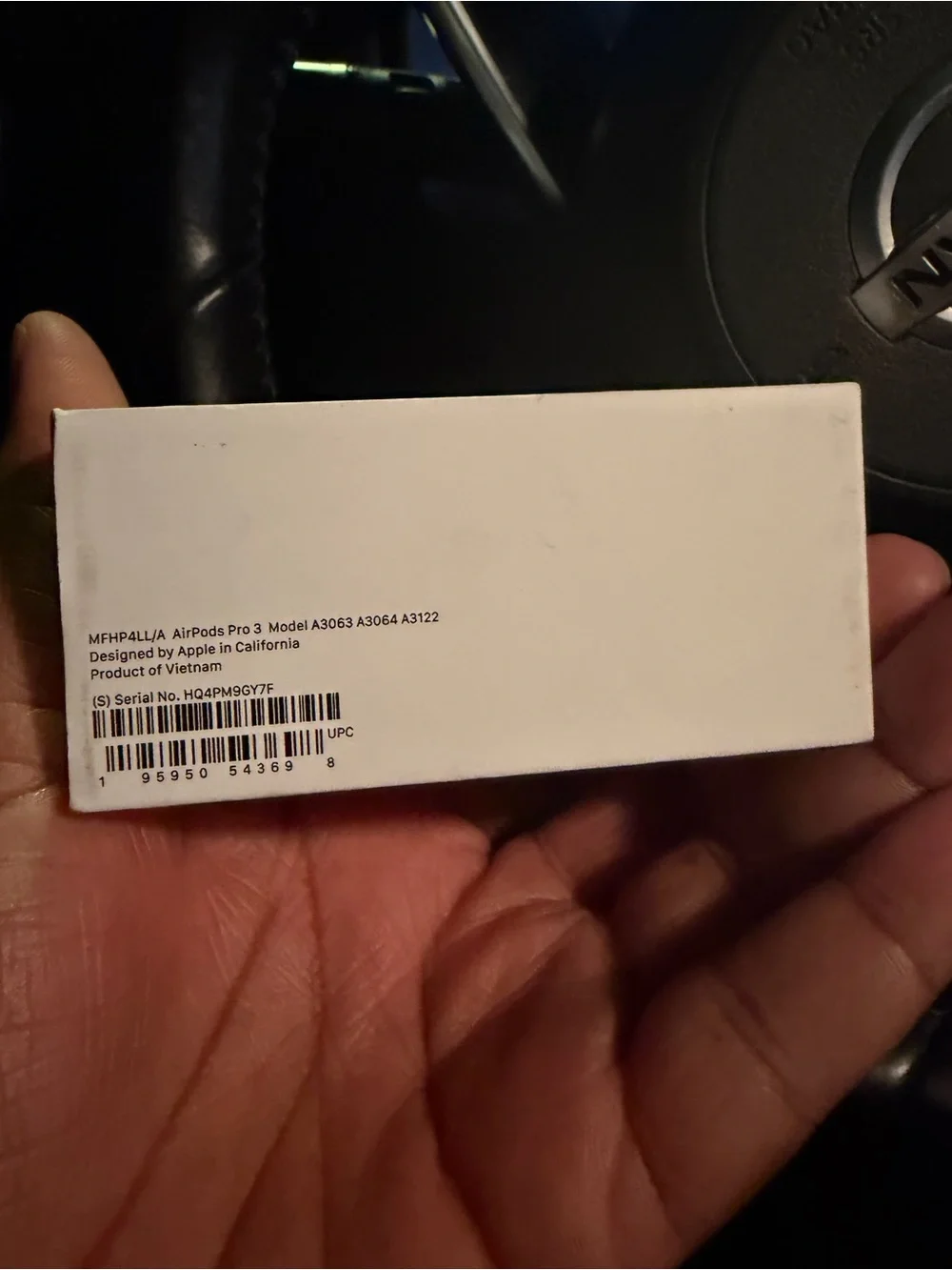 Apple AirPods Pro 3 Packaging - White